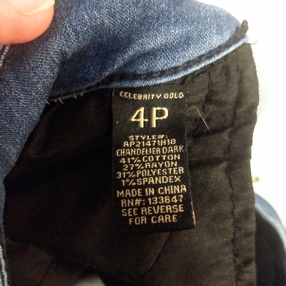 5/$30 Celebrity Pink Blue Wash Denim Skinny Jeans Petite Size 4 - Picture 5 of 6